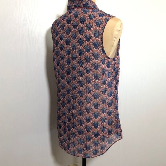 Cabi Shirt Womens Small Blue Red Sleeveless Sheer Blouse Mandarin Collar Fan - Picture 7 of 11